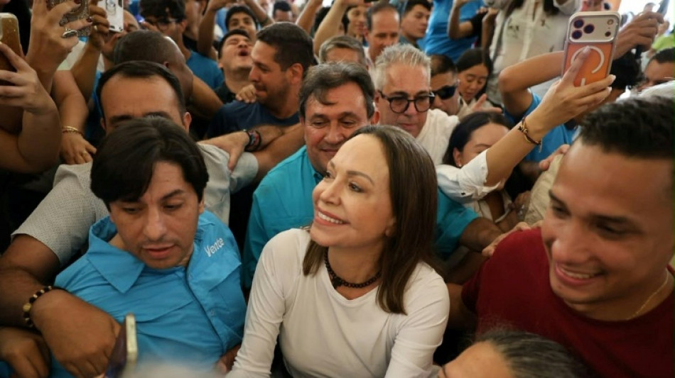 L&iacute;der opositora Mar&iacute;a Corina Machado retorna &agrave; Venezuela ap&oacute;s ex&iacute;lio