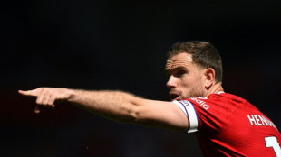 Henderson est&aacute; pr&oacute;ximo de trocar o Liverpool pelo Al-Etiffaq, da Ar&aacute;bia Saudita