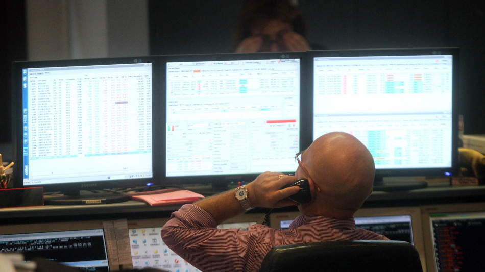 Lo spread Btp-Bund apre poco mosso a 61 punti base