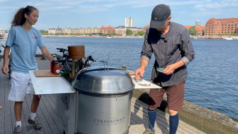 A Copenhague, un chef &agrave; v&eacute;lo fait sortir au grand air la gastronomie locale