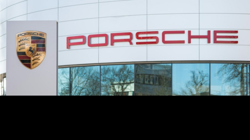 Porsche va licencier la majorit&eacute; des employ&eacute;s de sa filiale de batterie, selon les syndicats