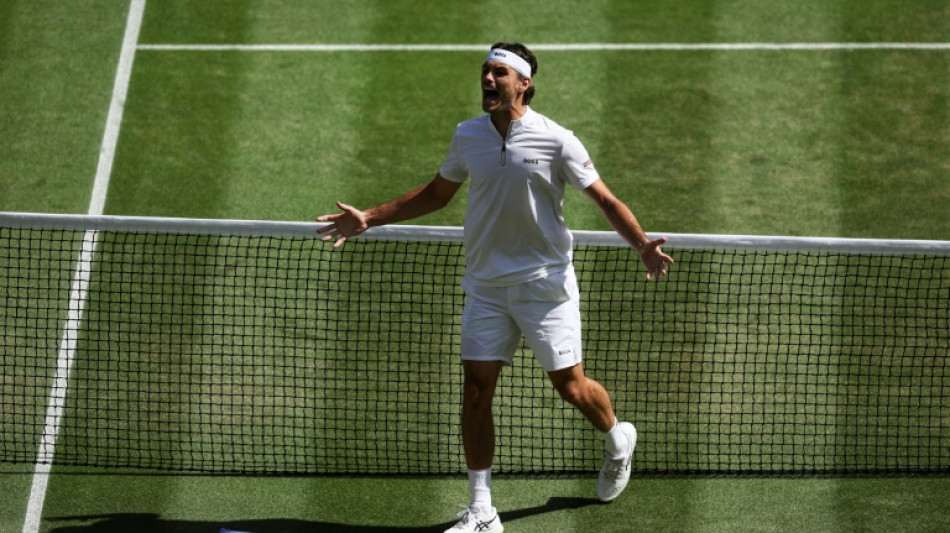 Fritz vence Khachanov e vai &agrave; semifinal de Wimbledon