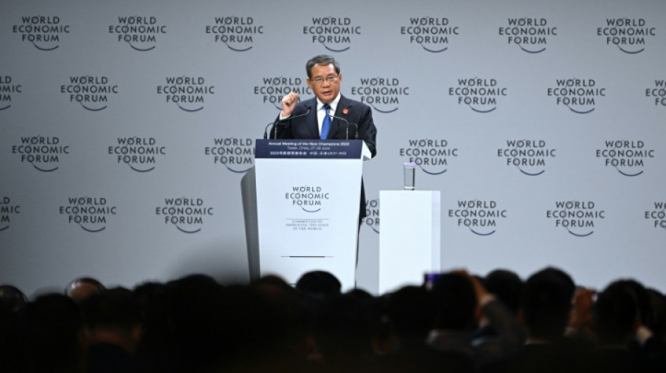 Pequim critica tentativa ocidental de reduzir depend&ecirc;ncia da China