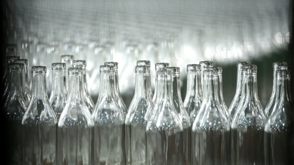 OPA sur Verallia: le brésilien BWGI promet de conserver le siège en France