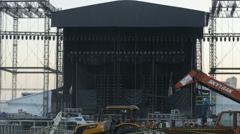 Un trabajador muere en accidente durante montaje de show de Shakira en Rio 