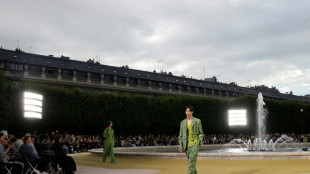 Kenzo mistura streetwear de T&oacute;quio com o chique de Paris