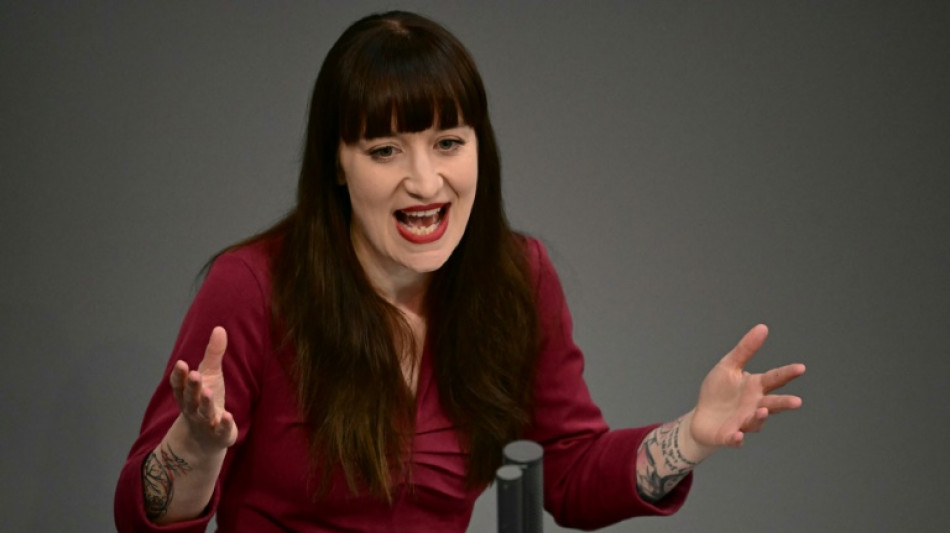 Linken-Politikerin Reichinnek trägt Tattoo ihres früheren Katers auf der Haut