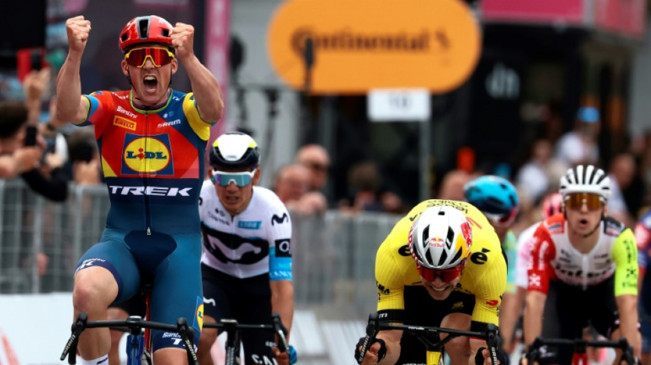 Pedersen wins opening stage of Giro d'Italia 