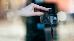 Canadienses y mexicanos se vengan del caf&eacute; americano