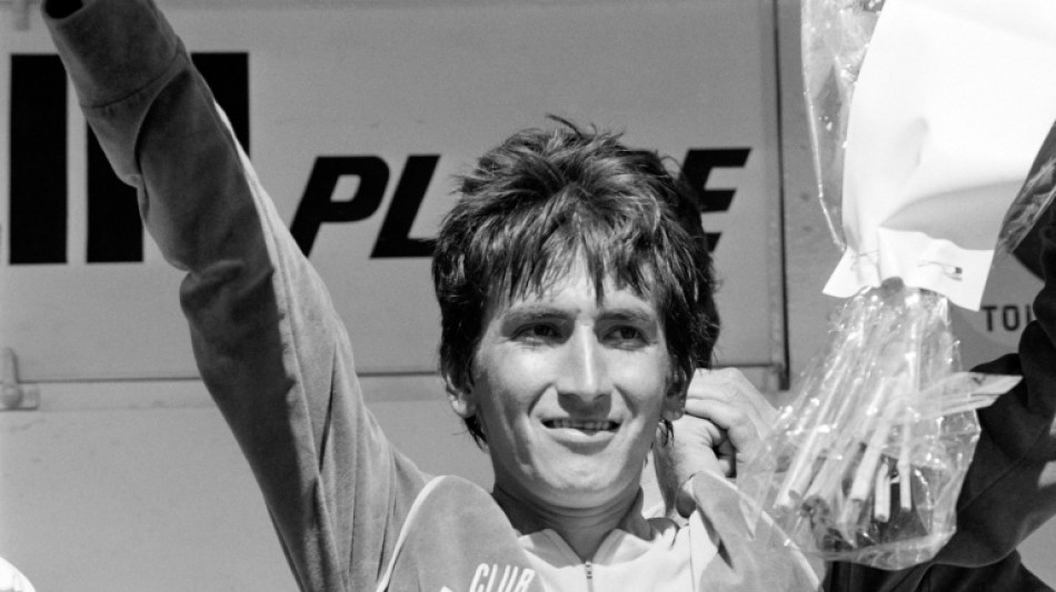 Exciclista colombiano "Lucho" Herrera, señalado en un caso de asesinatos con paramilitares