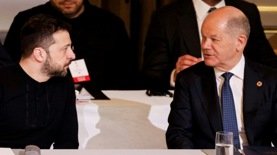 Scholz telefoniert kurz vor Ende seiner Amtszeit mit Selenskyj