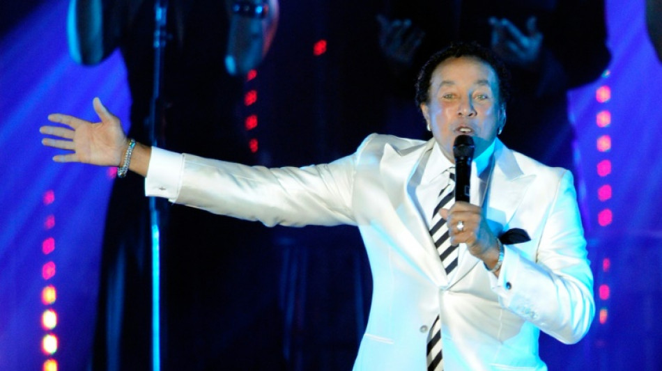 Cantante Smokey Robinson es demandado por cuatro exempleadas por ataque sexual