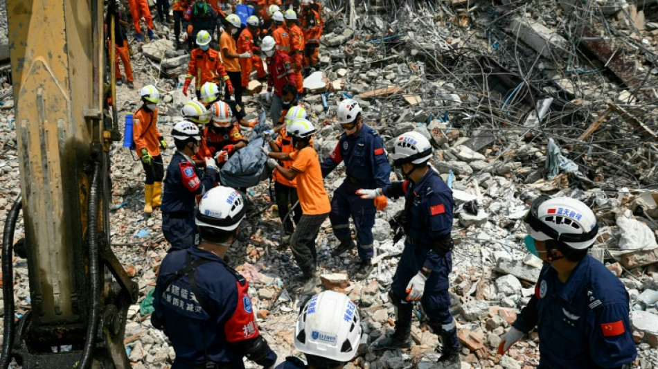 Mann in Myanmar f&uuml;nf Tage nach Erdbeben lebend aus Tr&uuml;mmern geborgen