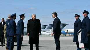 Trump asiste a repatriaci&oacute;n de restos de seis estadounidenses muertos en guerra con Ir&aacute;n