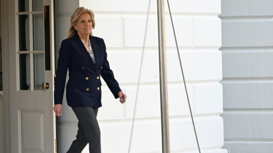Jill Biden admise &agrave; l'h&ocirc;pital pour &ecirc;tre op&eacute;r&eacute;e d'une "petite l&eacute;sion" au visage