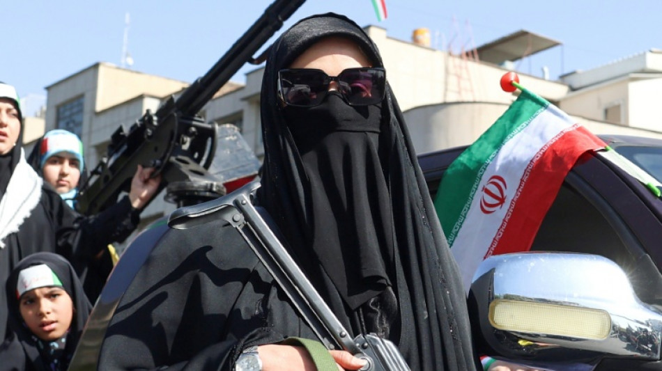 Iran closes Hormuz Strait again, as Trump warns against 'blackmail'