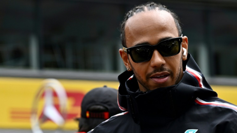 Lewis Hamilton renova com a Mercedes at&eacute; 2025