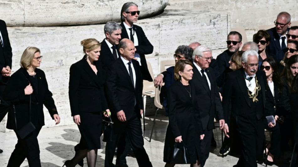 Scholz spricht bei Papst-Trauerzeremonie mit US-Präsident Trump