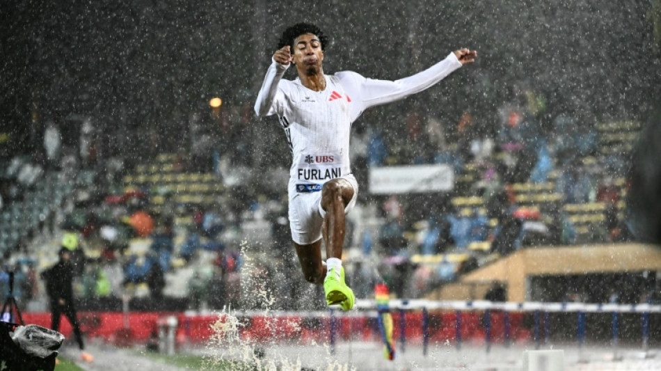 Athl&eacute;tisme: la pluie douche les espoirs de chronos &agrave; Lausanne, Hodgkinson et Seville solides