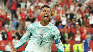 Portugal vence Cro&aacute;cia de virada (2-1) e vai enfrentar Espanha nas oitavas da Copa