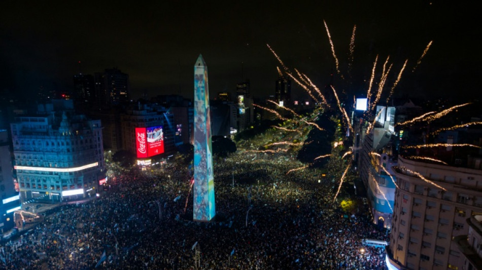 "&iexcl;Gracias igual!": miles de argentinos alentaron a la selecci&oacute;n pese a la derrota ante Espa&ntilde;a