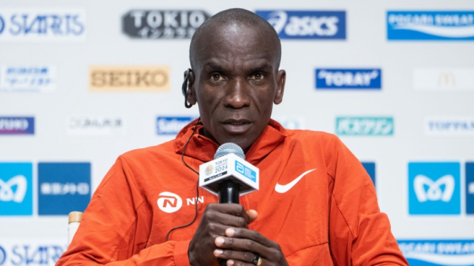 Kipchoge homenageia Kiptum antes da maratona de T&oacute;quio