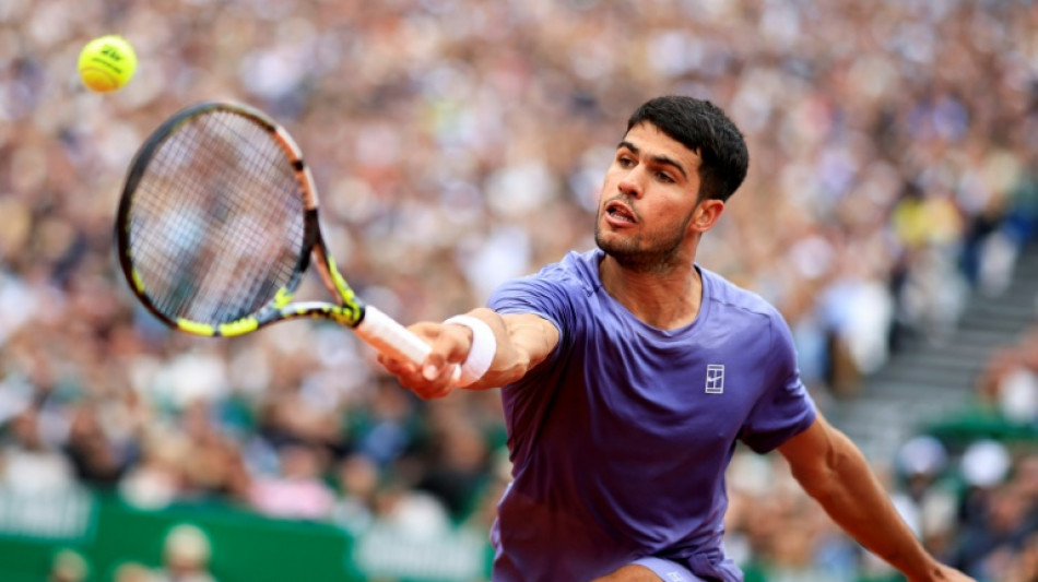 Alcaraz follows Ruud into Barcelona Open last 16