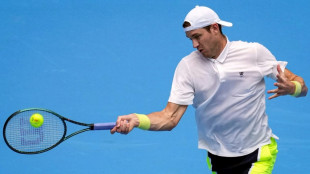 Jarry cae ante Sinner en su estreno en Pek&iacute;n