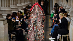 La moda hecha por mujeres, en el centro de una nueva exposici&oacute;n del MET en Nueva York