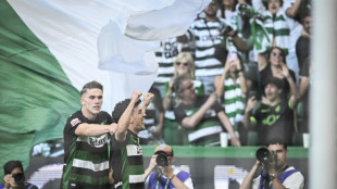 Sporting vence Vit&oacute;ria de Guimar&atilde;es&nbsp;(2-0) e &eacute; bicampe&atilde;o portugu&ecirc;s