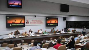 Cuba, il Partito Comunista approva riforme di mercato