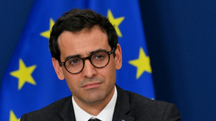 UE prepara iniciativas para setores afetados por restrições chinesas sobre terras raras