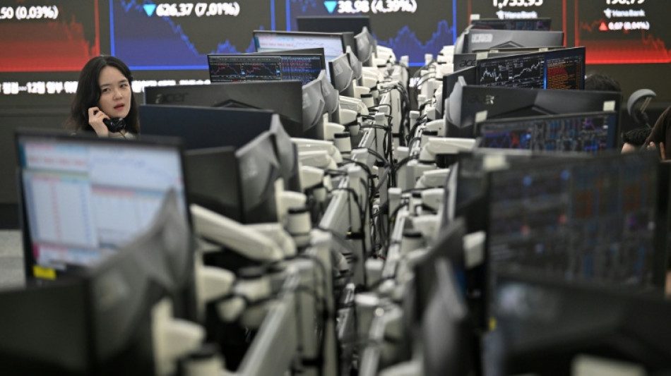 Stock markets meander as tech recovery stutters
