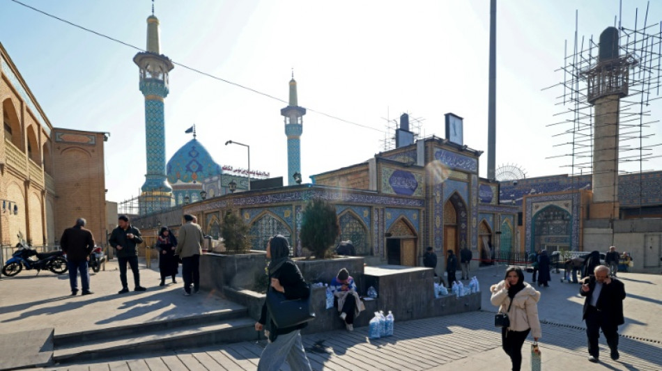 Diante da press&atilde;o ocidental, Ir&atilde; amea&ccedil;a com 'resposta esmagadora'