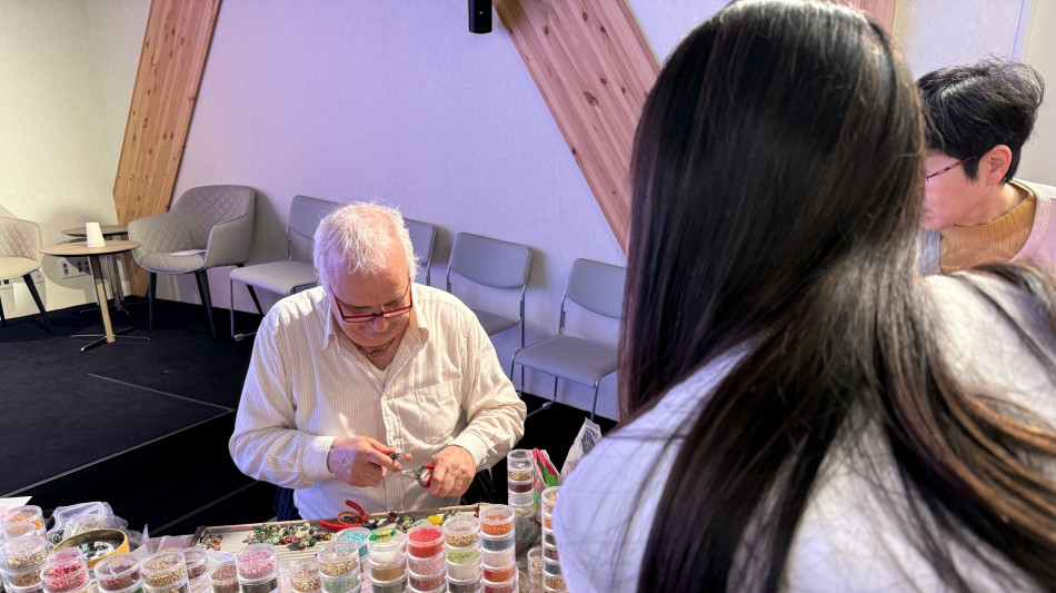 In mostra la luce delle perle di vetro del maestro veneziano
