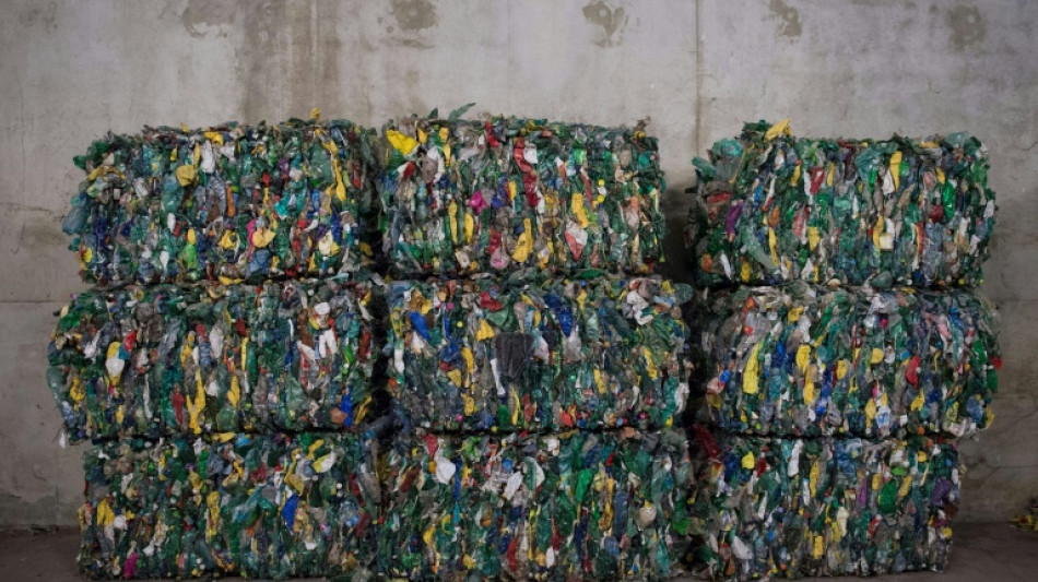 Plastique: le gouvernement veut pousser l'industrie du r&eacute;emploi et du recyclage