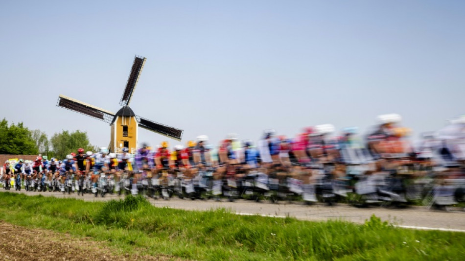 Outsider Skjelmose in Amstel Gold heist ahead of Pogacar and Evenepoel