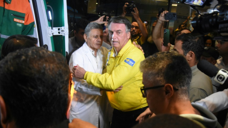 Br&eacute;sil: Bolsonaro op&eacute;r&eacute; &agrave; l'abdomen pour une occlusion intestinale