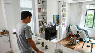 Pais em tempo integral desafiam a tradi&ccedil;&atilde;o patriarcal na China