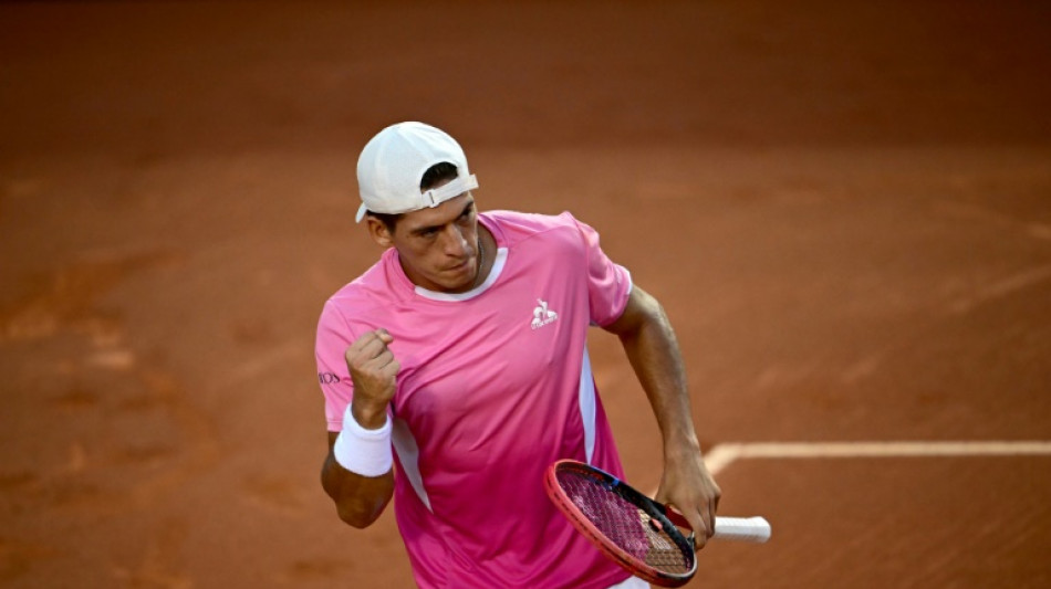 B&aacute;ez vence M&uuml;ller e se torna o primeiro bicampe&atilde;o do Rio Open