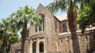 Incendio en la catedral donde est&aacute;n las cenizas de Desmond Tutu