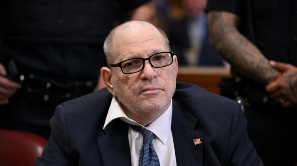 Prosecutors make case against Harvey Weinstein at rape retrial