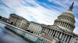 El Senado adopta el masivo proyecto de ley de presupuestos de Trump