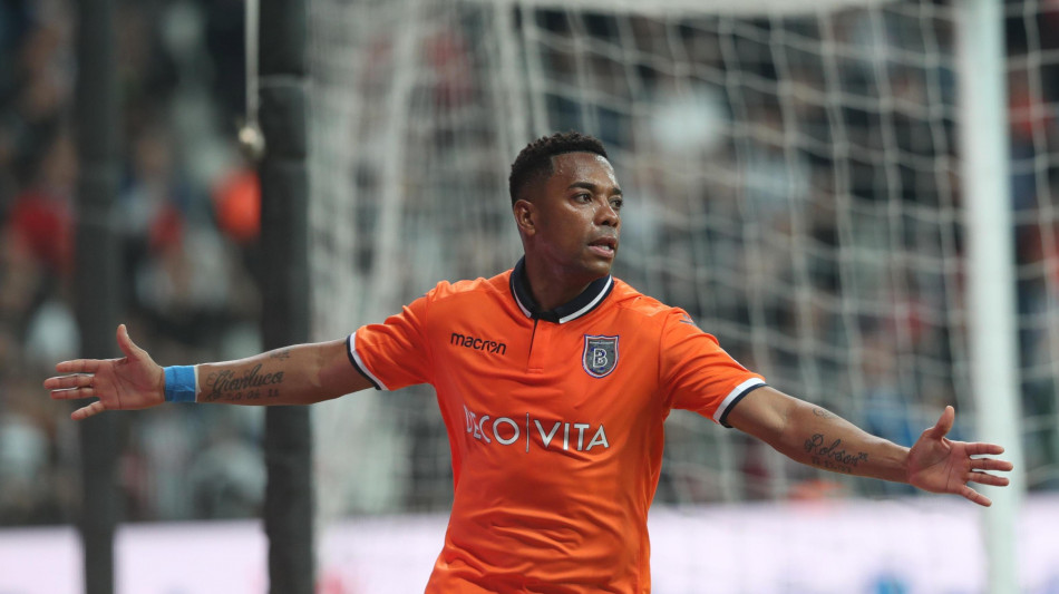 ++ Robinho sconter&agrave; la pena per stupro in Brasile ++