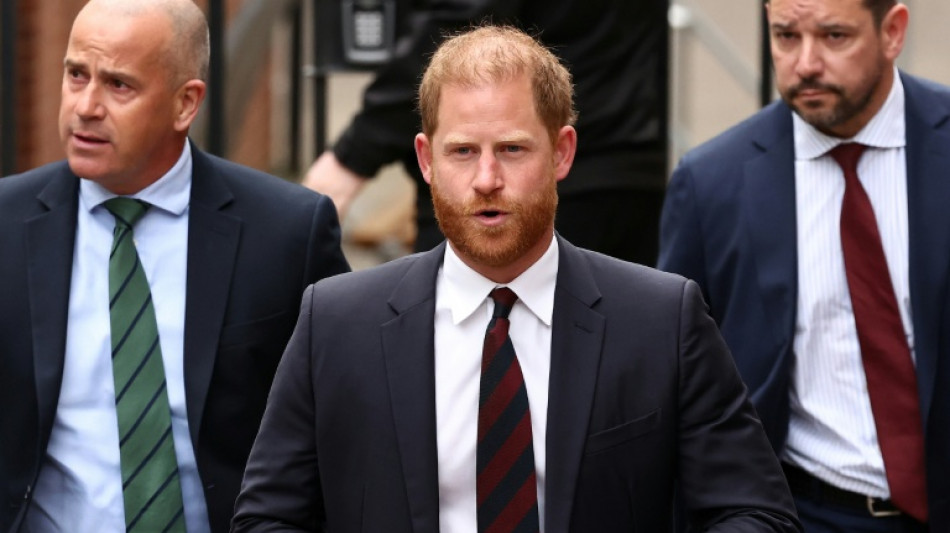 Pr&iacute;ncipe Harry visitar&aacute; seu pai Charles III em sua viagem a Londres esta semana?