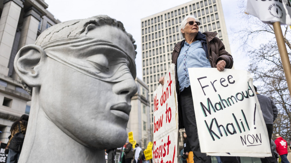 Proteste pro-Gaza, sì di un giudice Usa a deportazione di Khalil