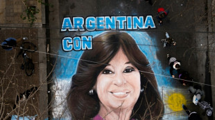 "Argentina con Cristina": simpatizantes de Kirchner protestan contra su condena