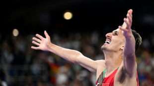 Marroquino Soufiane El Bakkali &eacute; bicampe&atilde;o ol&iacute;mpico nos 3.000 metros com obst&aacute;culos