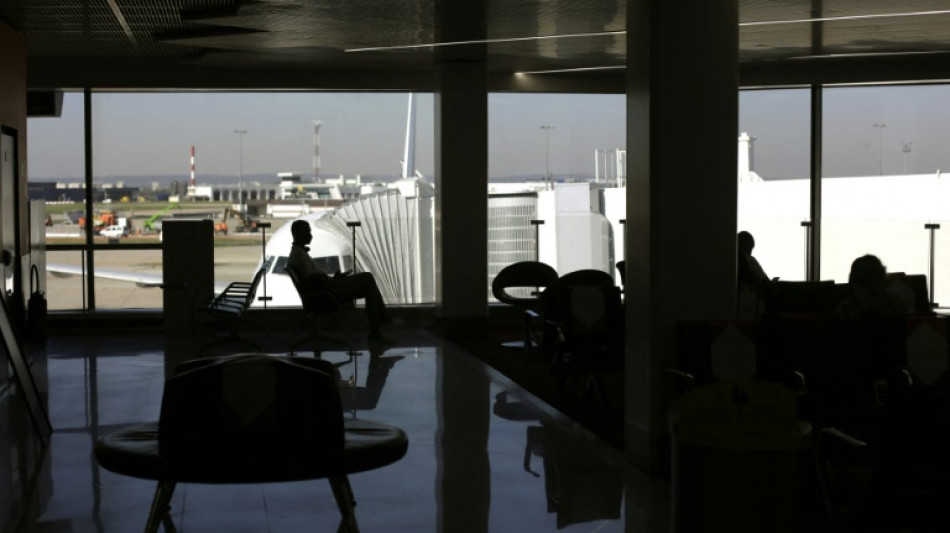 Orly: couvre-feu plus strict mais pas de r&eacute;duction du nombre de vols