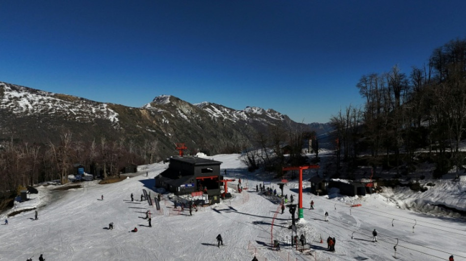 Com a neve diminuindo, esta&ccedil;&otilde;es de esqui do Chile se adaptam &agrave;s mudan&ccedil;as clim&aacute;ticas